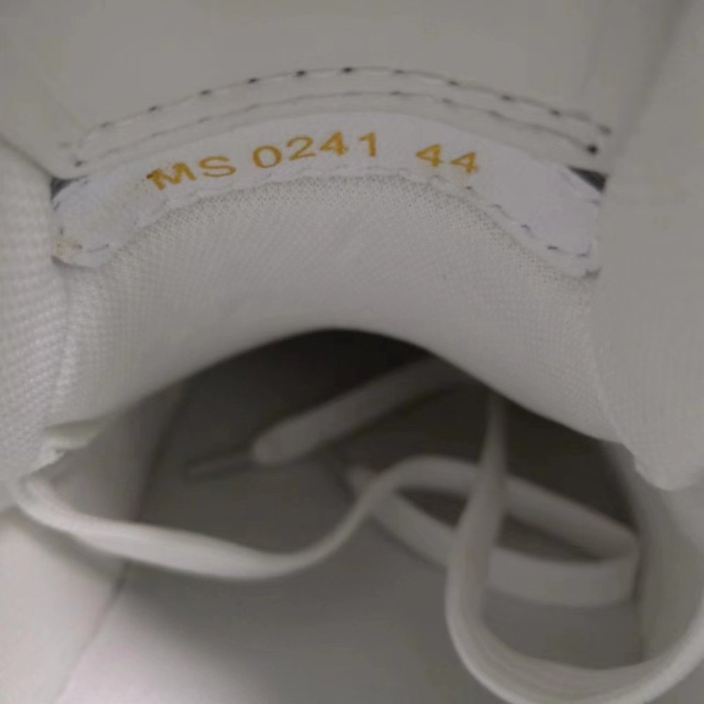 Louis Vuitton LV White Casual Sports Retro Shoes - Picture 4 of 14